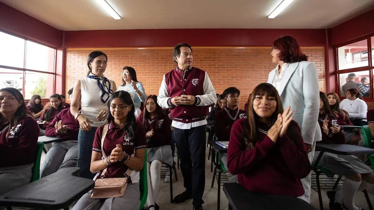 SEP fortalece el Bachillerato Nacional con 225 programas técnicos alineados al Plan México