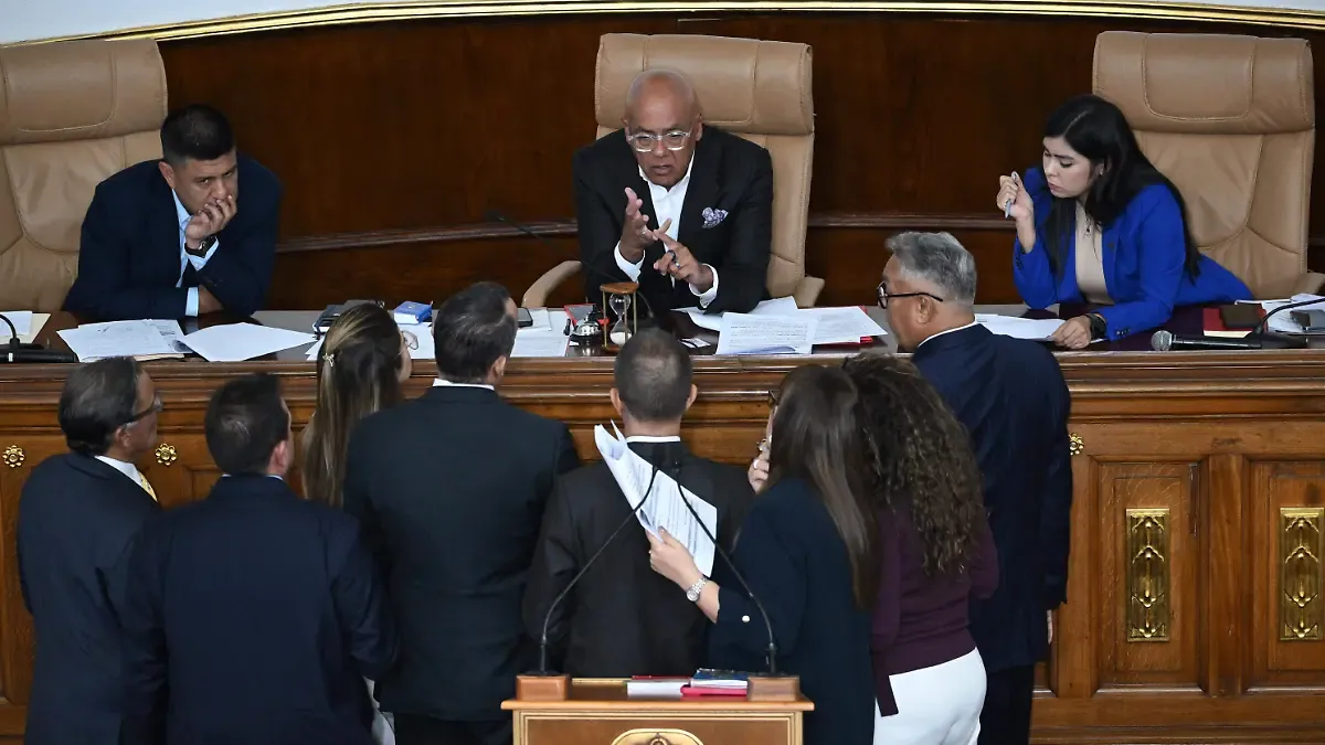 Parlamento de Venezuela aprueba por unanimidad histórica ley de amnistía