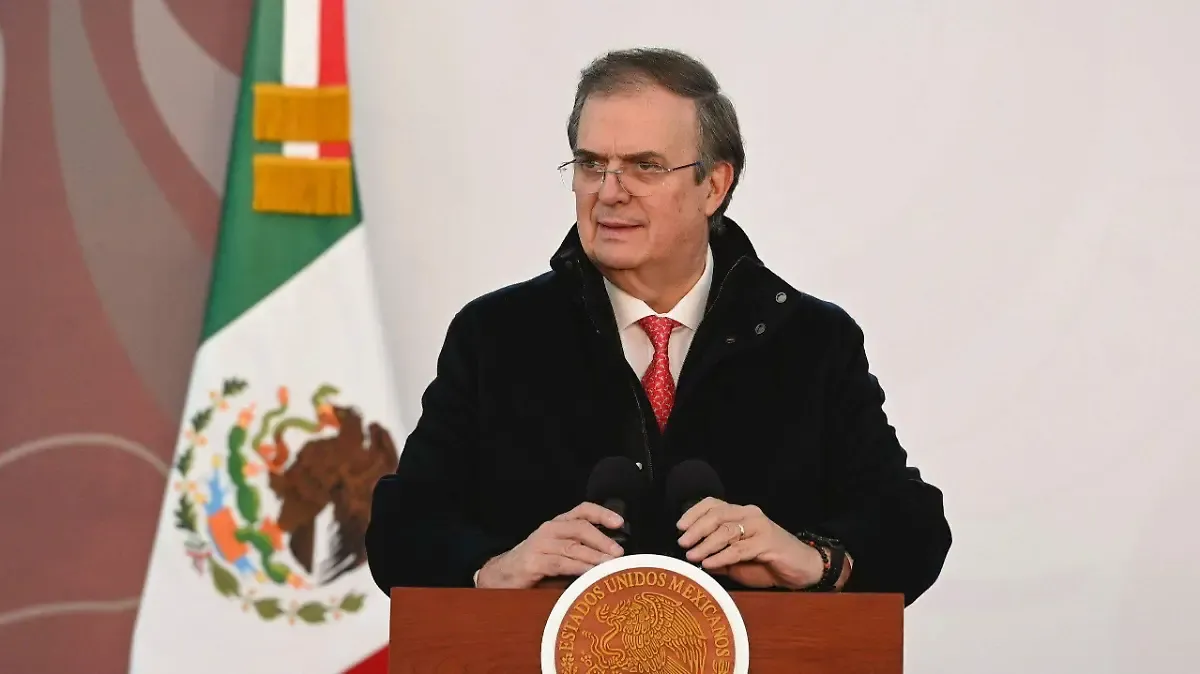 Marcelo Ebrard pide prudencia tras anuncio de nuevo arancel general de Trump