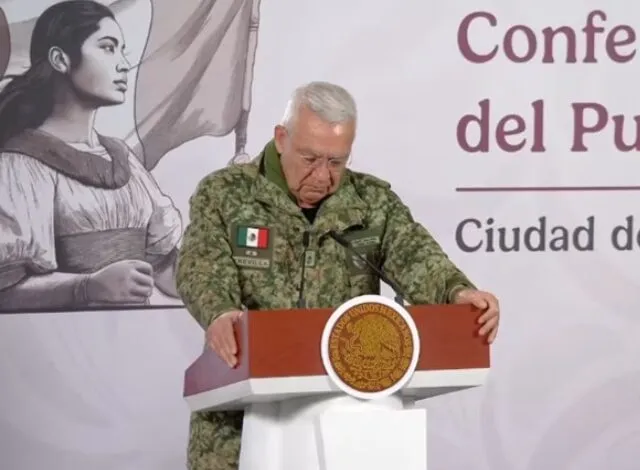 Titular de Sedena se quiebra al recordar a caídos en captura de ‘El Mencho’