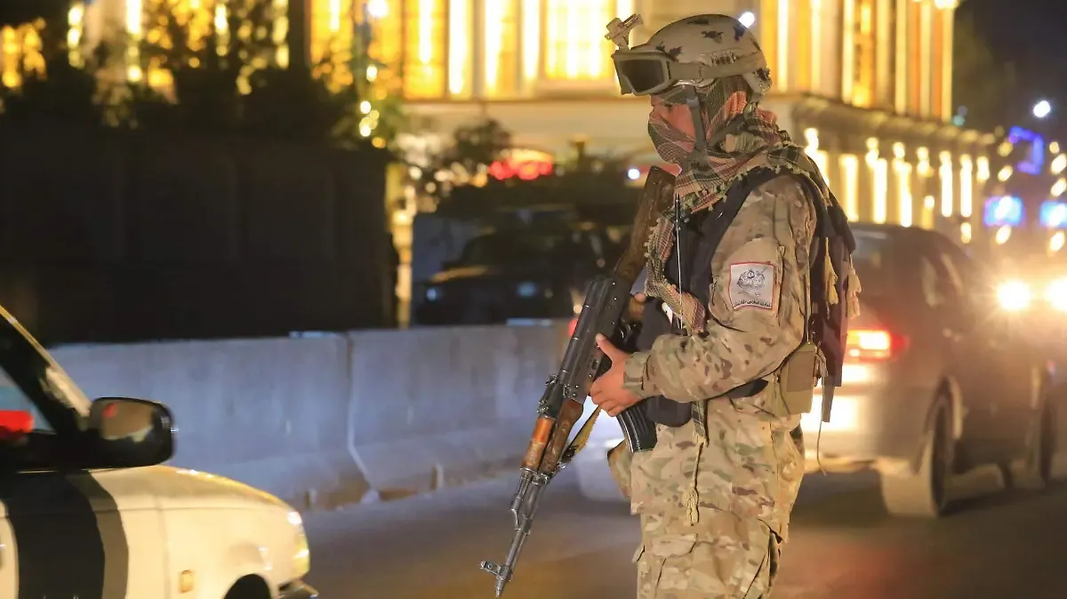 Pakistán declara guerra abierta contra el gobierno talibán de Afganistán