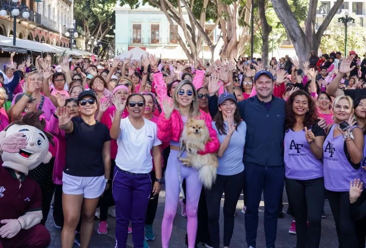 Reúne Gobierno de la Ciudad a más de mil mujeres en jornada de activación física