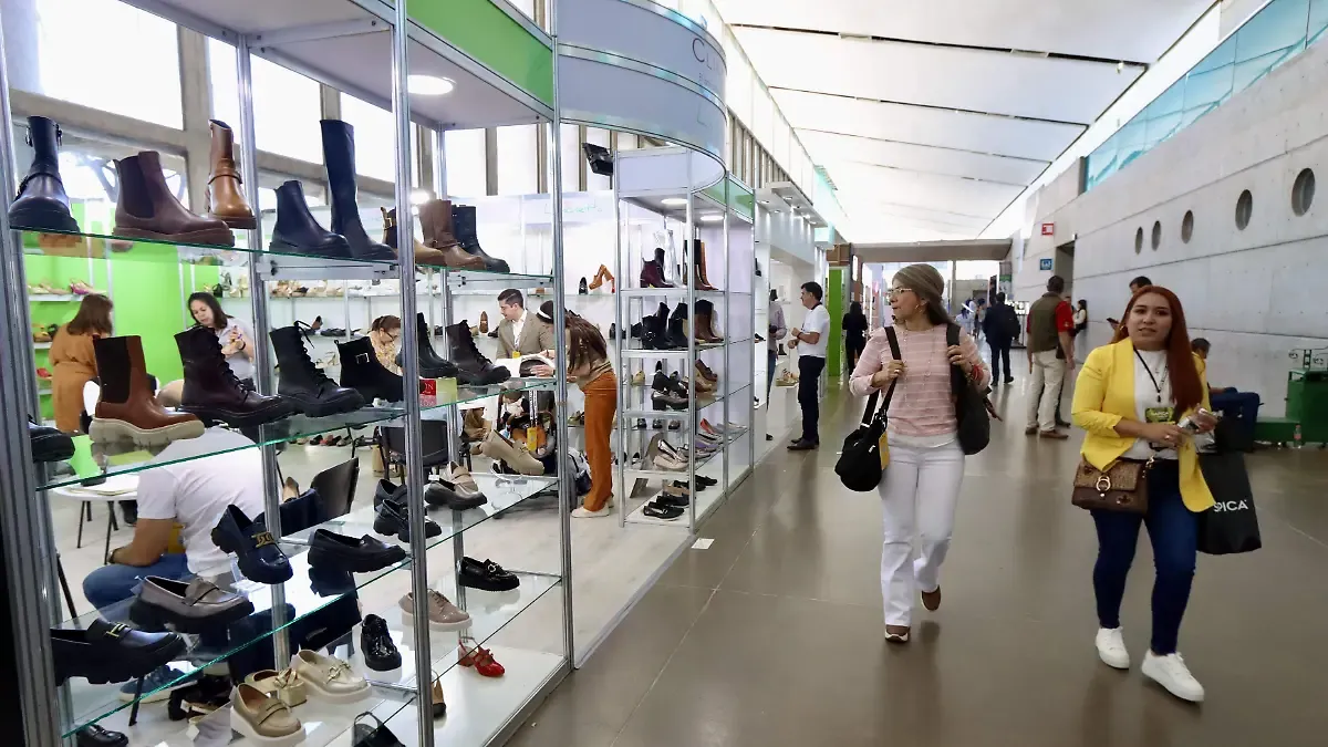 Coppel aumenta compra de calzado mexicano en 2026; industria prevé crecimiento en próximos años