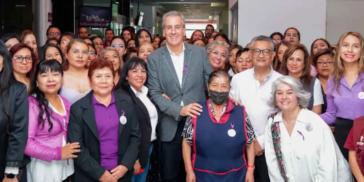 Recorre Pepe Chedraui galería en homenaje a la lucha histórica de las mujeres