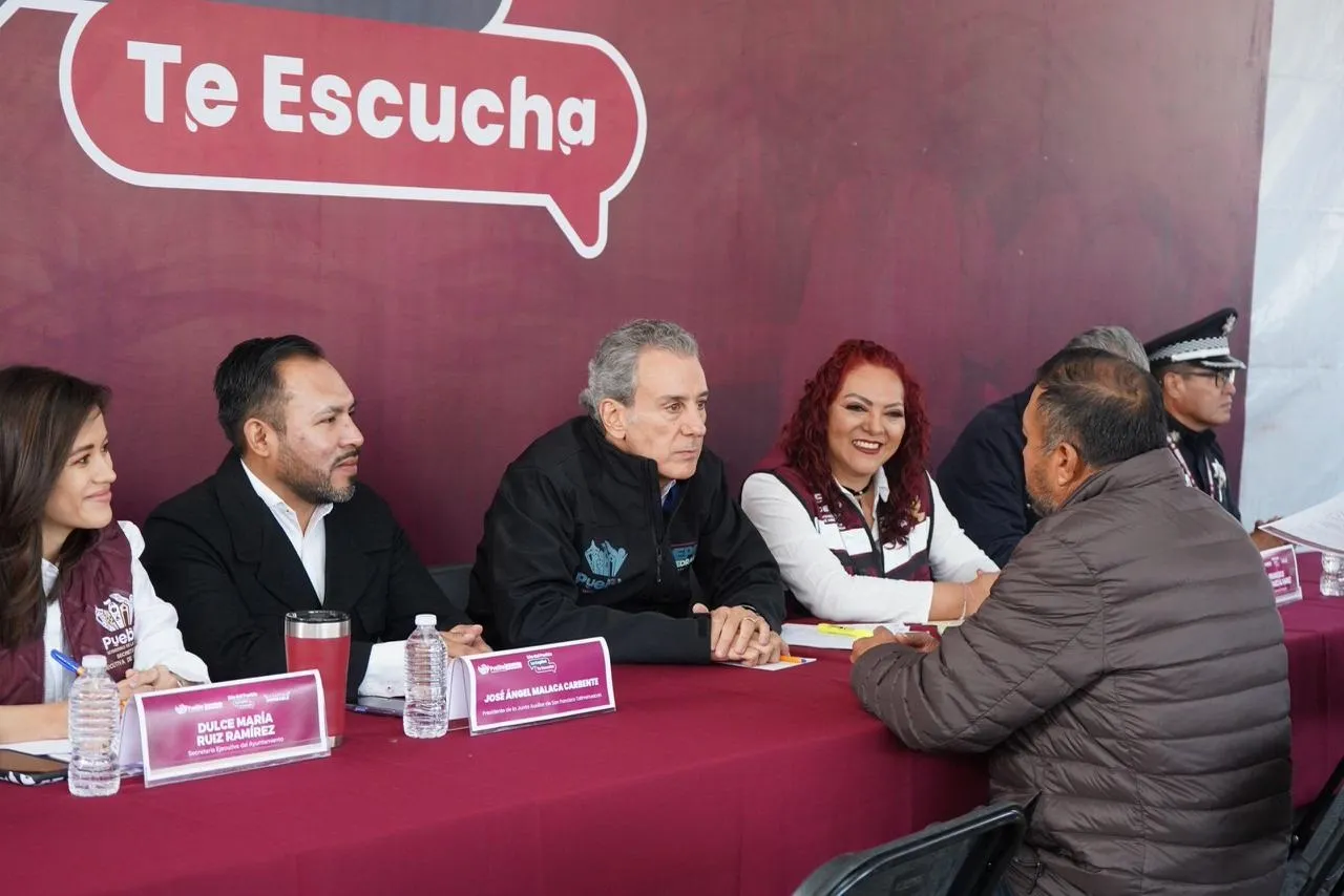 Acerca Gobierno de la Ciudad servicios y atención directa a Totimehuacan