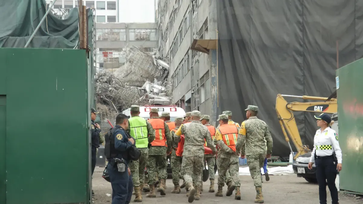 Muere obrero tras desplome en San Antonio Abad