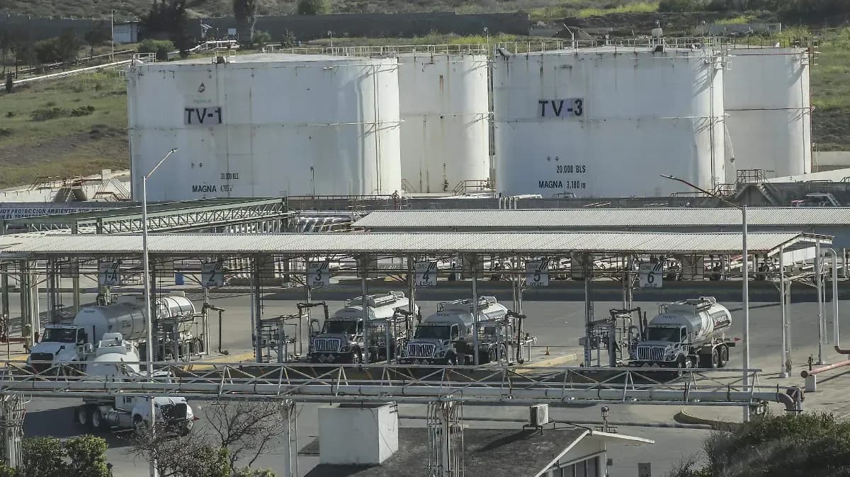 Hacienda otorga estímulo de 2.59 pesos al diésel, deja fuera a las gasolinas