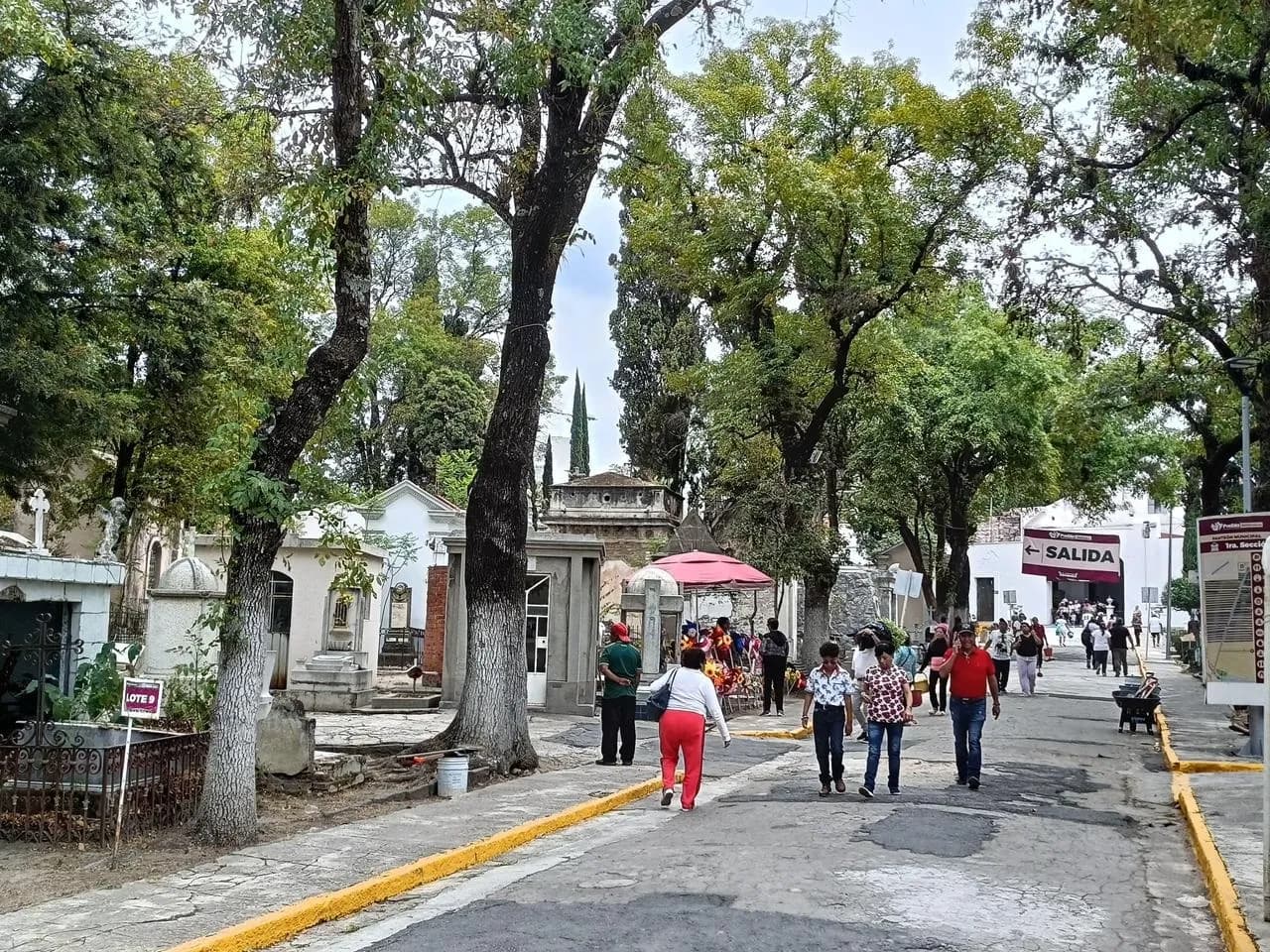 Registra Panteón Municipal alta afluencia de visitantes durante inicio de 2026