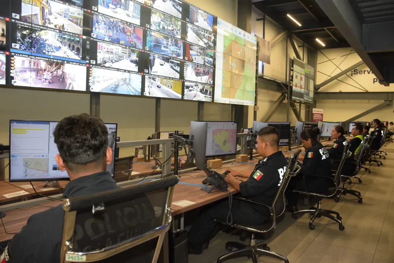 Supervisan operativos de seguridad desde centro de monitoreo
