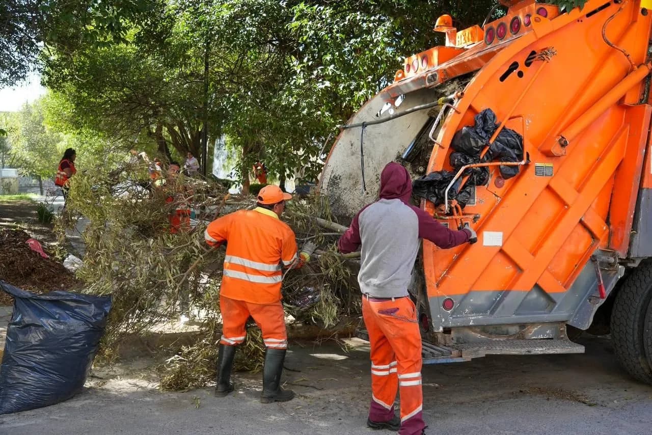 Refuerzan limpieza en espacios públicos para mejorar la ciudad