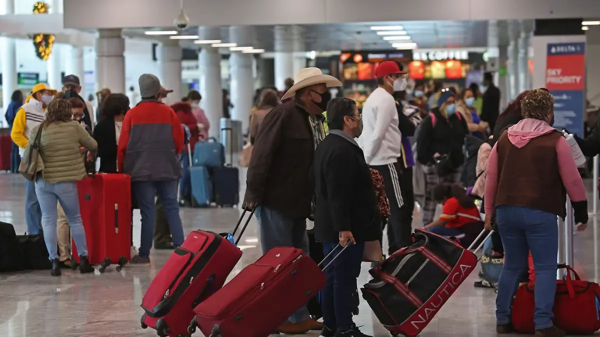 Jalisco reforzará capacitación ante posibles casos de ébola detectados en aeropuertos
