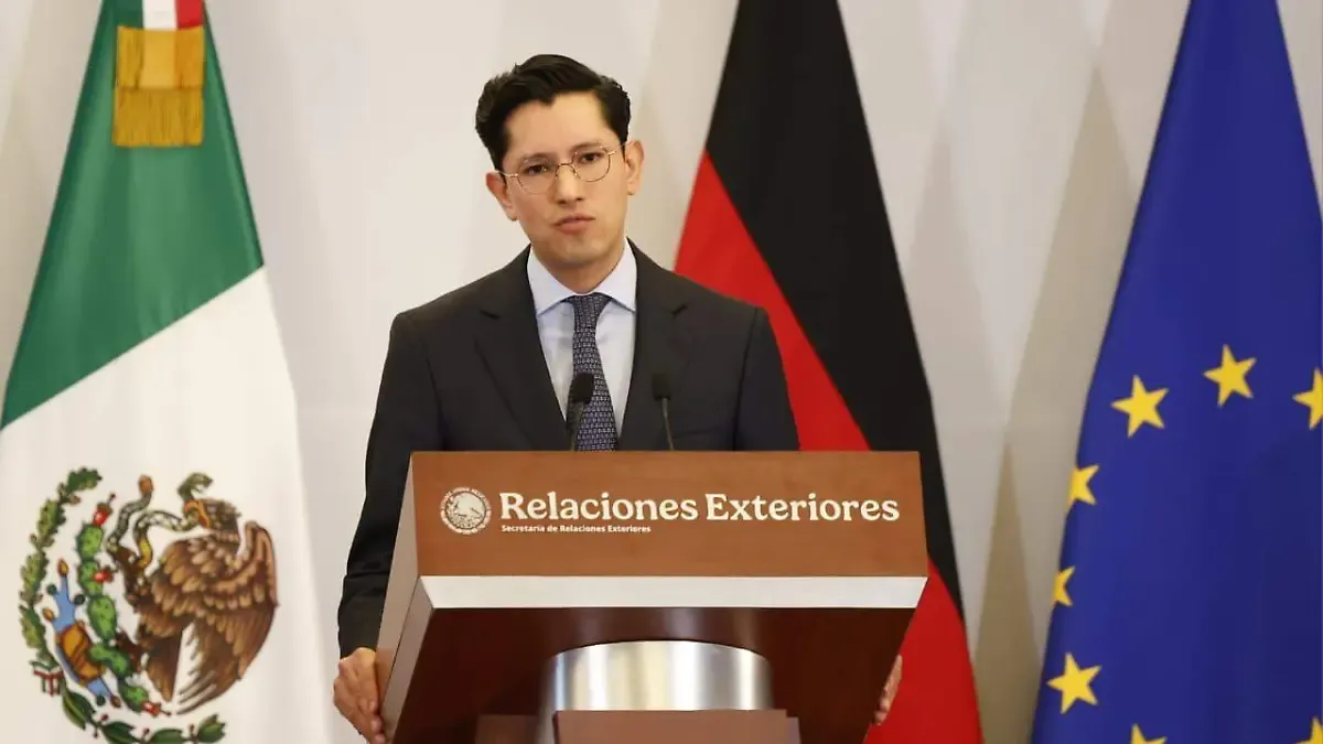 No hay conversaciones con EU sobre retiro de visas e investigación contra Durazo y Villarreal: Roberto Velasco