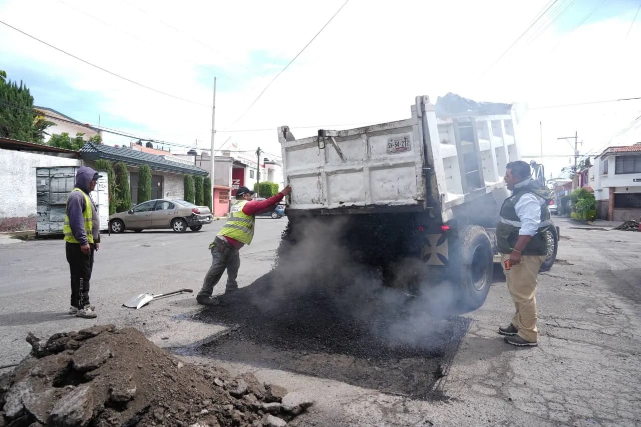 Refuerzan mantenimiento vial en Puebla