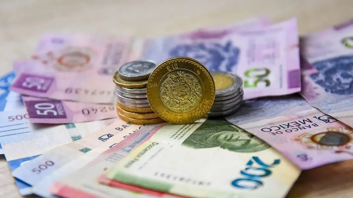 Acuerdan FSTSE y Hacienda aumento de 9% a salario y prestaciones a burócratas