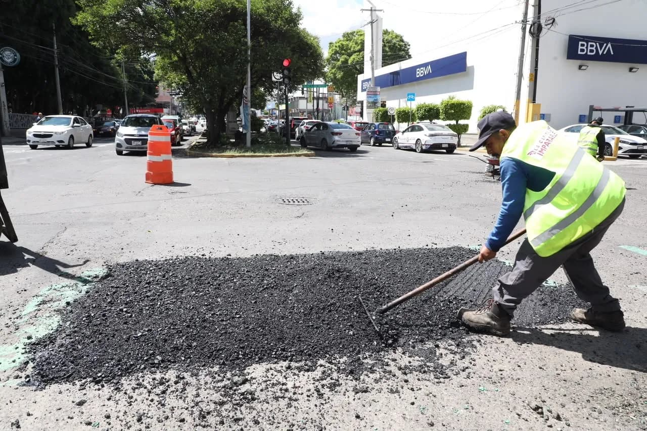 Refuerzan mantenimiento vial en Puebla