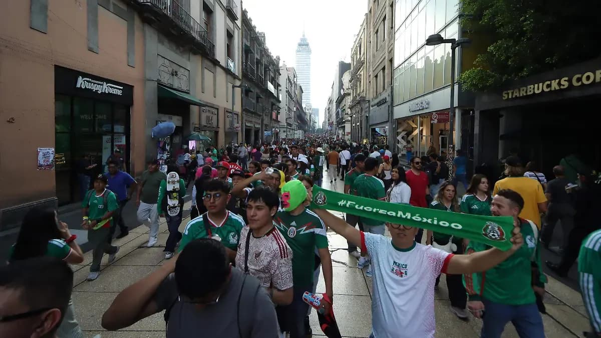 Fan Fest del Zócalo registra lleno total a dos horas del partido México vs Corea
