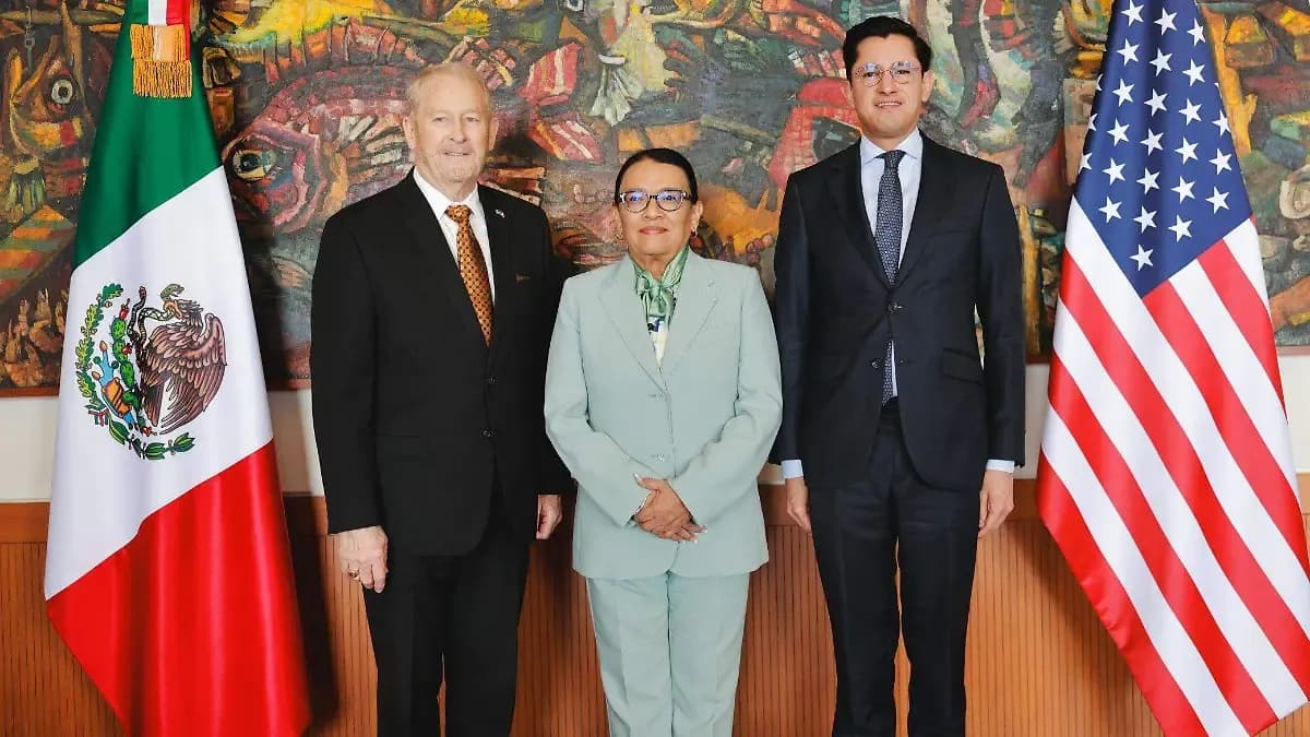 Dialogan México y EU sobre migración; destacan avances contra el tráfico y trata de personas