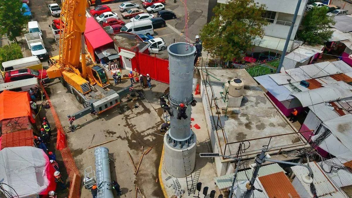 Con instalación del primer poste arranca construcción de la L4 del Cablebús
