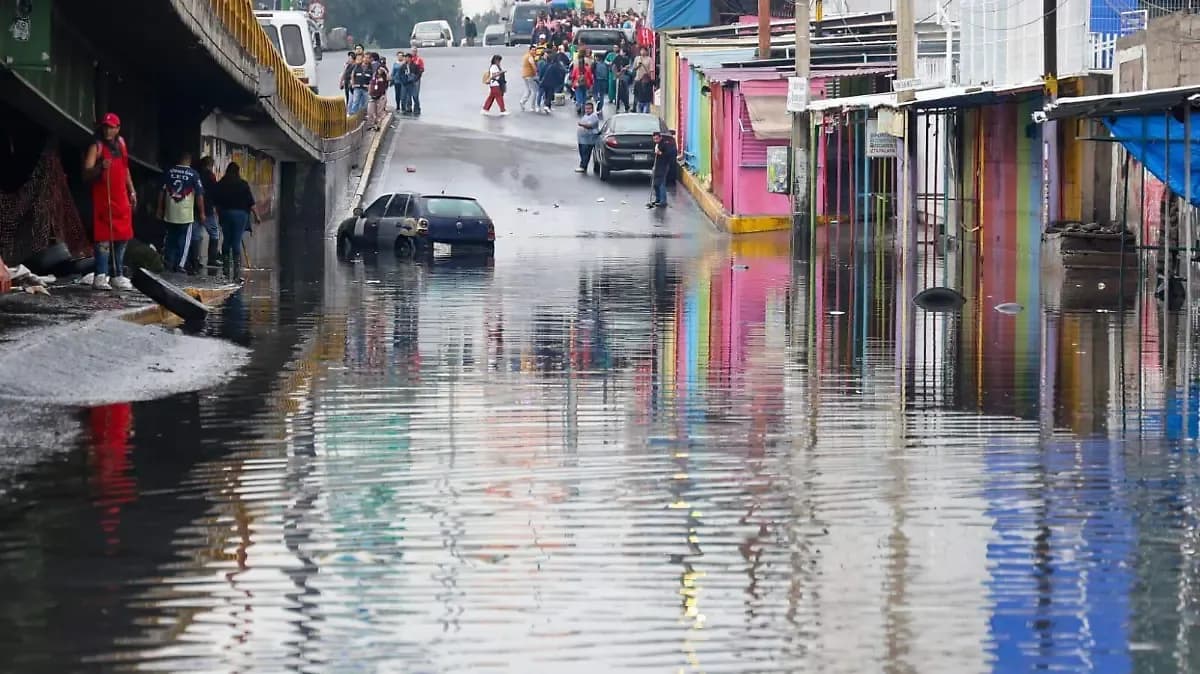 Cae fuerte tormenta en cinco alcaldías de la CDMX