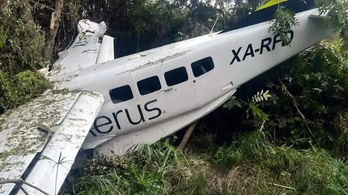 Se desploma avioneta de Aerus en Nuevo León; tres personas resultan lesionadas