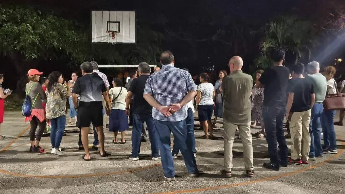 Vecinos del norte de Mérida protestan por constantes apagones y exigen solución a la CFE