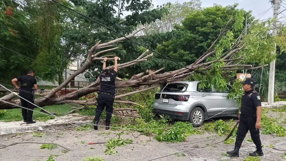 Intensas lluvias causan 246 reportes de emergencia en Yucatán