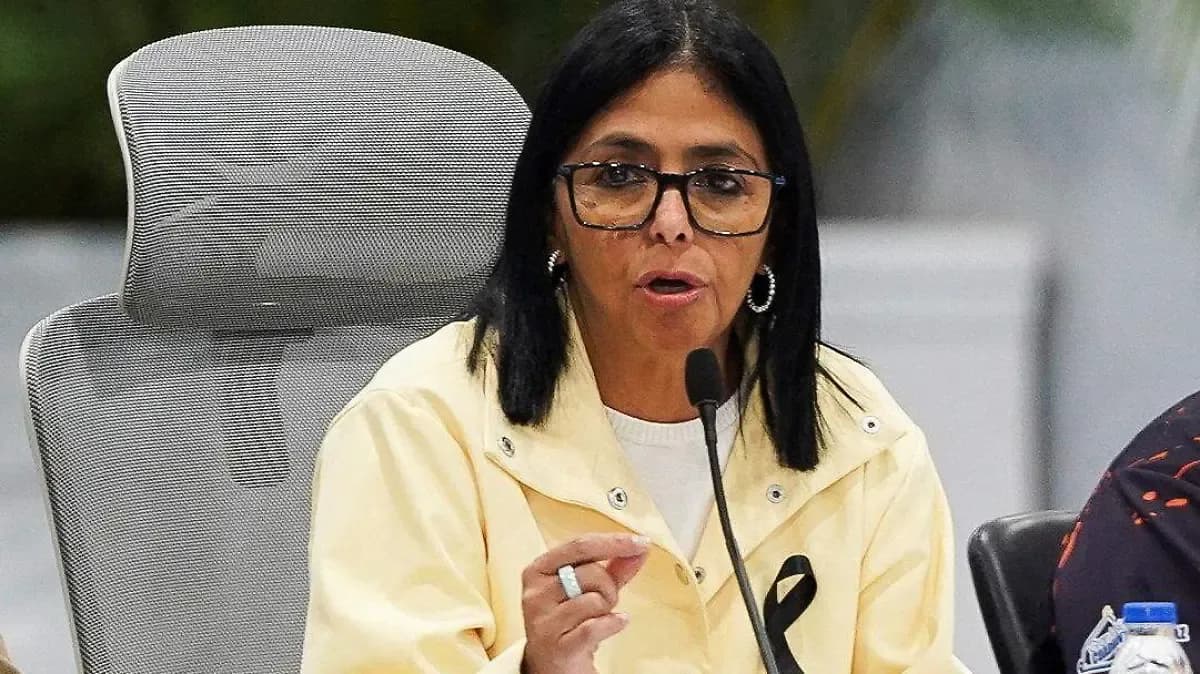 Venezuela condecora a 6 mil rescatistas tras el doble terremoto