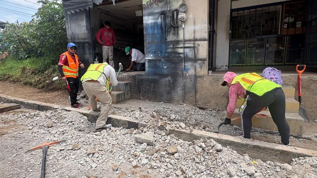 Ayuntamiento de Puebla rehabilita tres vialidades de San Jerónimo Caleras