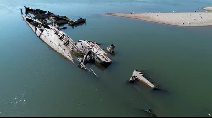 La sequía hace emerger barcos alemanes hundidos durante la Segunda Guerra Mundial