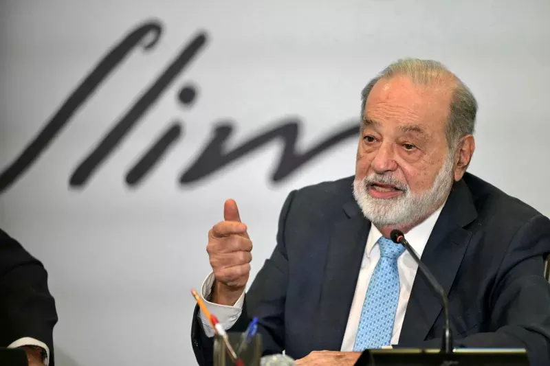 Carlos Slim construyó un negocio multimillonario alrededor de hospitales, plazas y consultorios