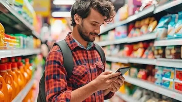 Los mexicanos reparten sus compras entre varios supermercados para hacer rendir más el dinero