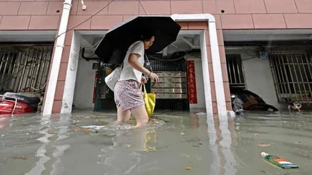 Tifón Dolphin inunda Shanghái y provoca la cancelación de 943 vuelos