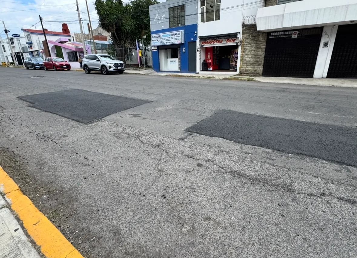 Ayuntamiento de Puebla despliega #BacheandoPuebla este lunes en 18 calles de la capital