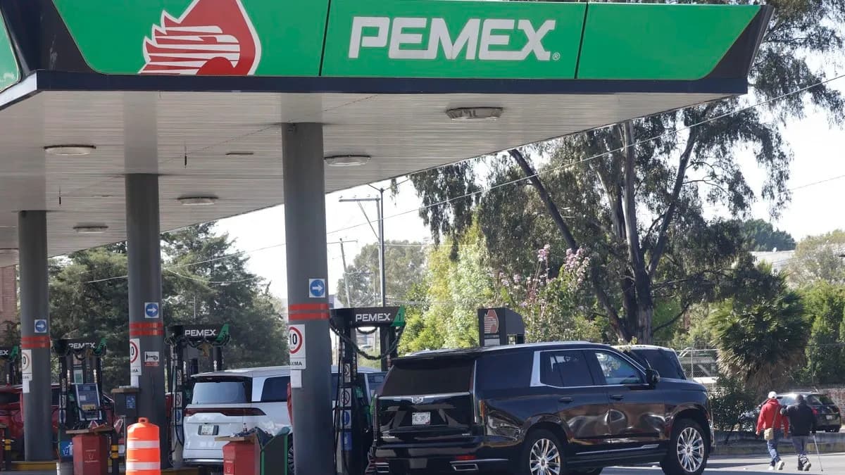 Gasolina en México llega a costar hasta el doble que en Estados Unidos y Medio Oriente