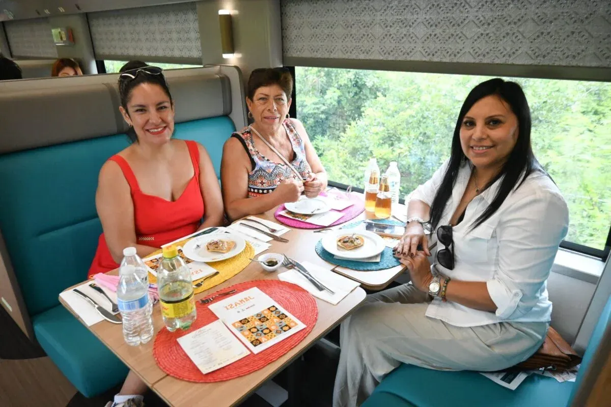 El Tren Maya estrena un tren restaurante que combina el viaje con gastronomía yucateca