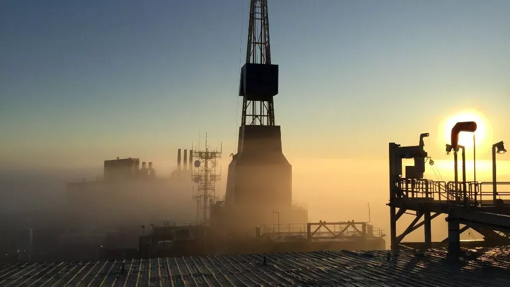 Petróleo supera los 92 dólares y vuelve a presionar a los mercados internacionales