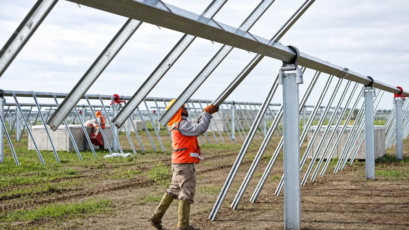 México acelera inversiones en energía y ya tiene 55 proyectos renovables asignados