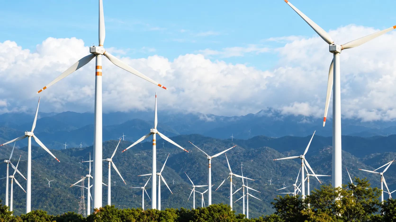 México tendrá alrededor de 100 plantas de generación eléctrica en construcción durante 2027