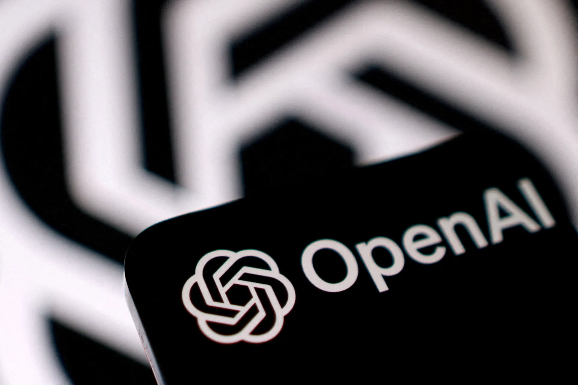 OpenAI lleva la inteligencia artificial al diseño de chips y acelera procesos de desarrollo