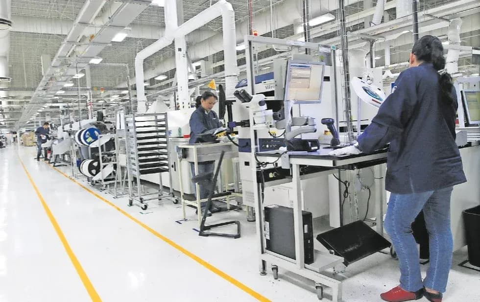 Industria mexicana registra su mayor crecimiento en casi tres años