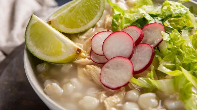 Pedidos de pozole se disparan 272% durante las celebraciones del 15 de septiembre