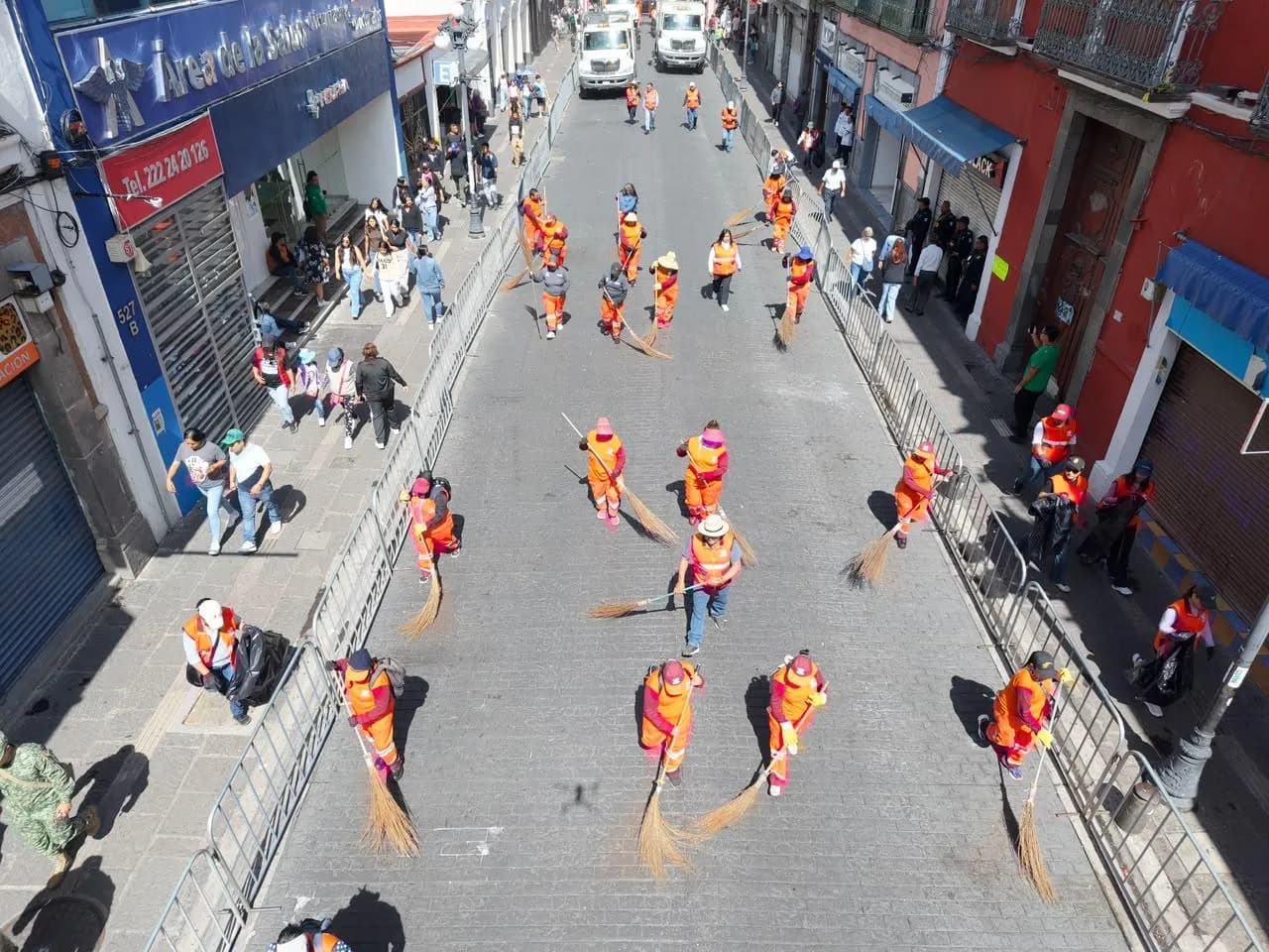 Gobierno de la Ciudad reconoce despliegue de personal de Limpia durante actividades del 16 de septiembre
