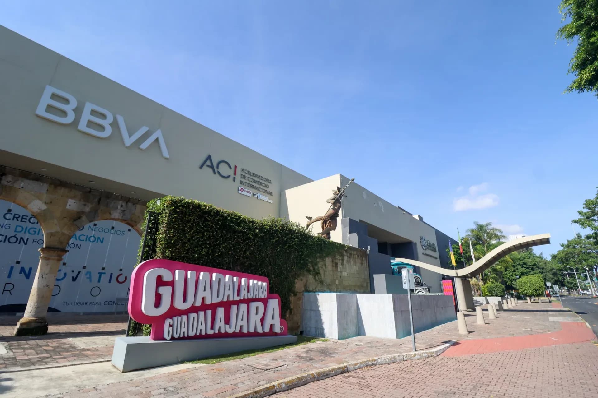 Jalisco abre bolsa de mil mdp en créditos para pequeñas y medianas empresas