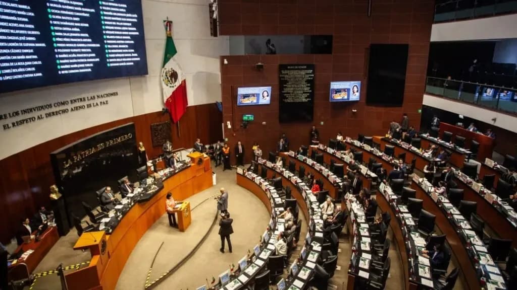 Senado aprueba reforma sobre nacionalidad única y la envía a congresos estatales