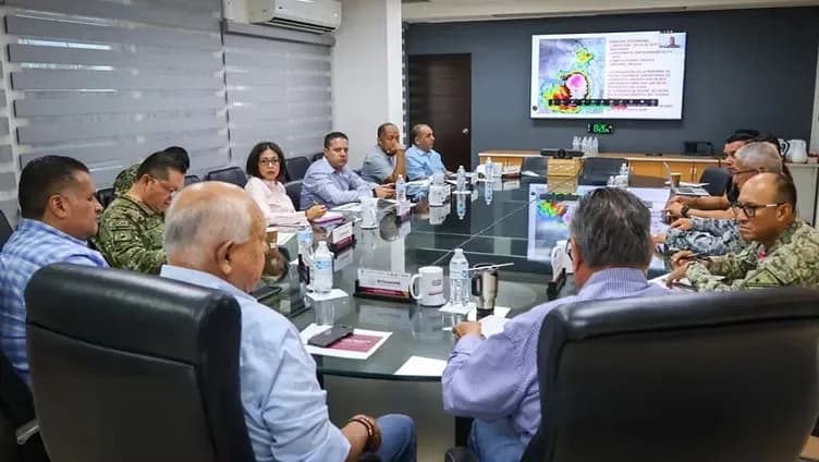 Baja California Sur mantiene suspensión de clases en Los Cabos por huracán Rachel