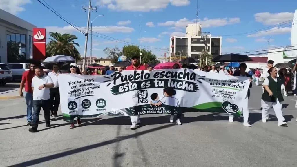 Trabajadores del IMSS protestan por salarios, medicamentos y derechos sindicales