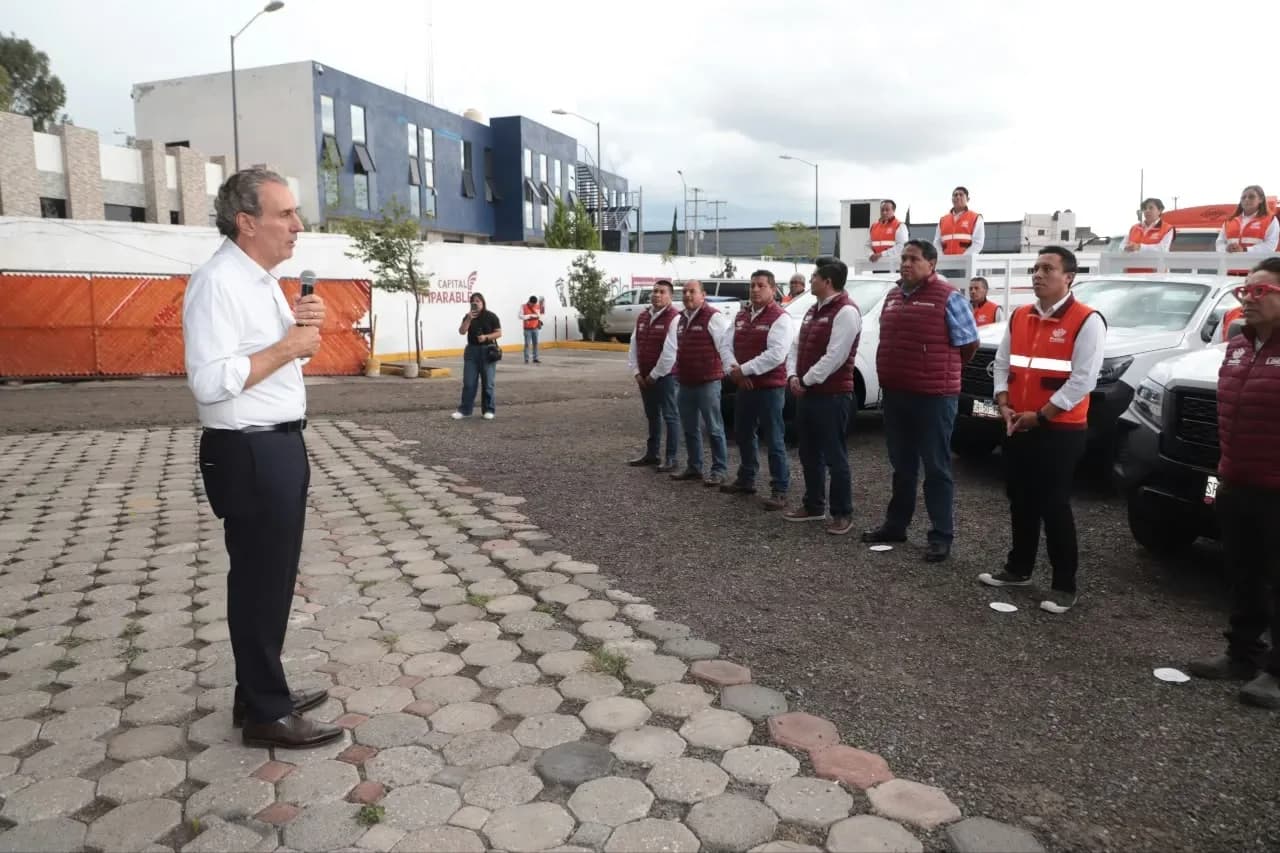 Ayuntamiento de Puebla renueva flotilla de Limpia con 23 nuevas unidades