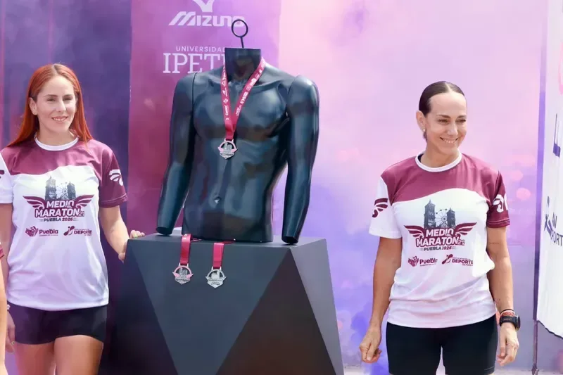 Medio Maratón 21K Puebla presenta playera y medalla con apoyo del Ayuntamiento de Puebla