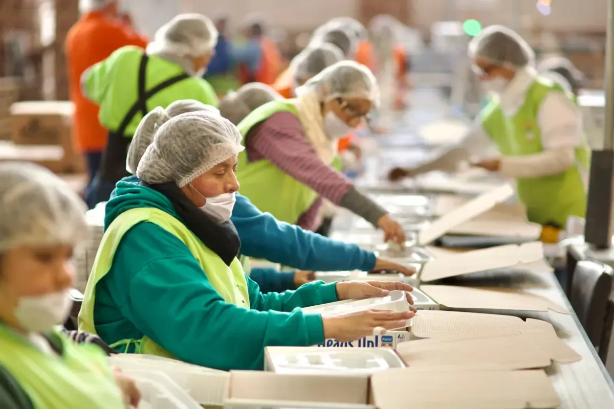 Empresas mexicanas enfrentan mayores costos por cambios laborales y fiscales para 2027