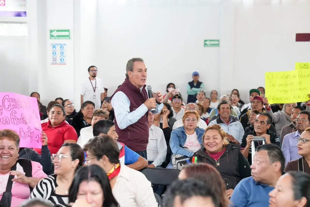 Más de 60 mil personas reciben mejoras en unidades habitacionales del Ayuntamiento de Puebla